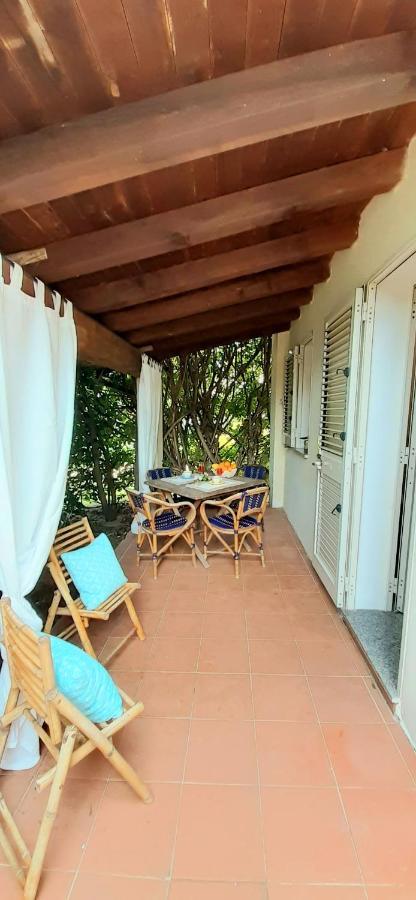 דירות Stazzo San Teodoro L'Olivastro Piscina Condivisa מראה חיצוני תמונה
