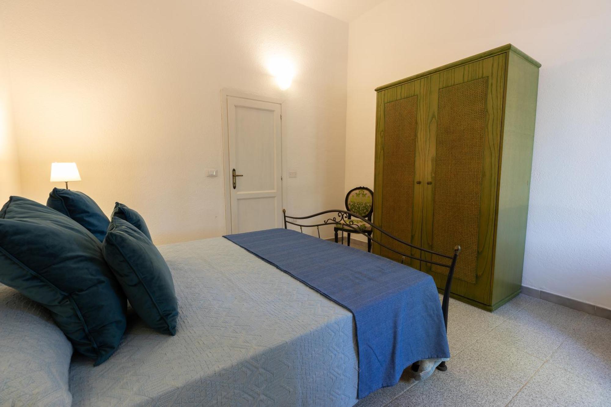 דירות Stazzo San Teodoro L'Olivastro Piscina Condivisa מראה חיצוני תמונה